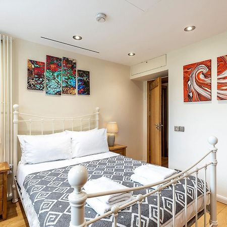 Tower Bridge 2Br Apartment For 6 With Terrace ロンドン エクステリア 写真