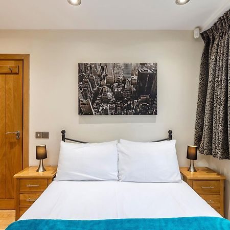 Tower Bridge 2Br Apartment For 6 With Terrace ロンドン エクステリア 写真