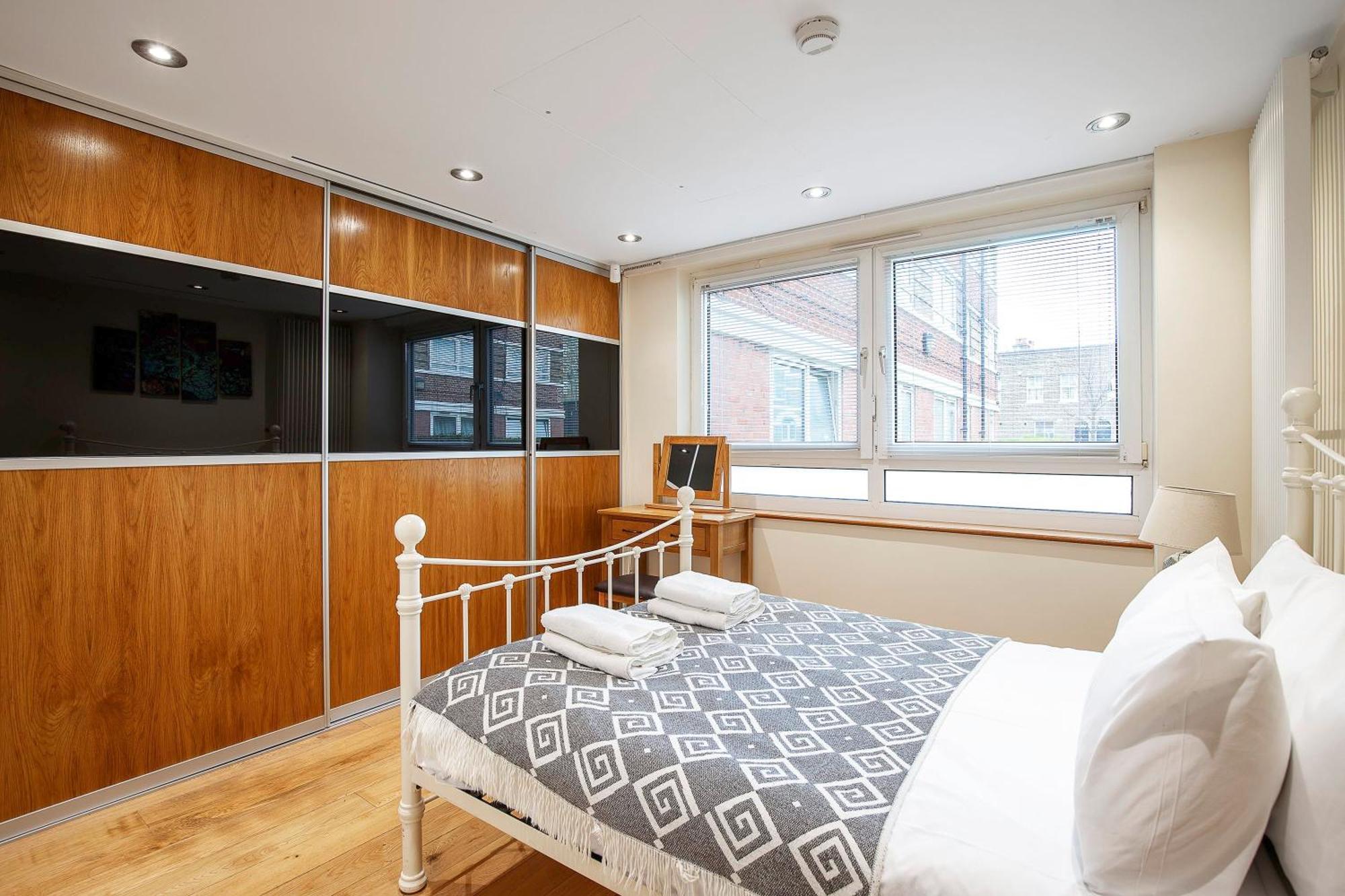 Tower Bridge 2Br Apartment For 6 With Terrace ロンドン エクステリア 写真